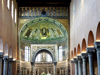 Ensemble épiscopal de la basilique euphrasienne dans le centre historique de Porec